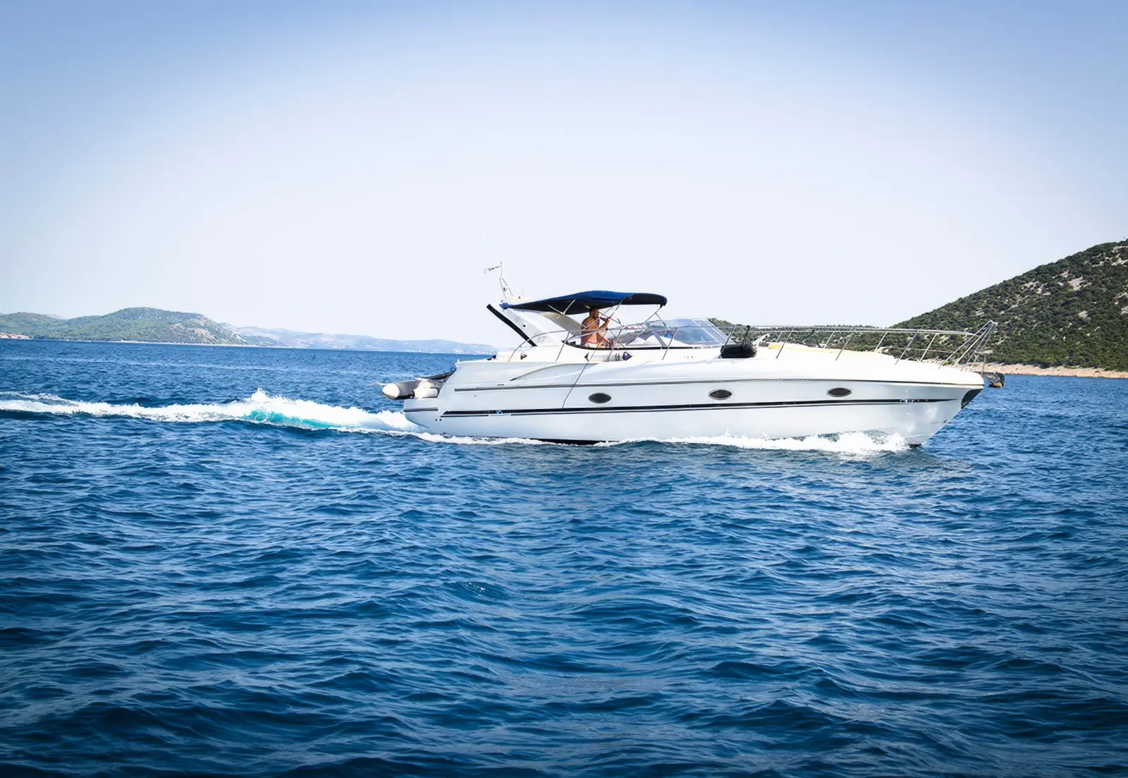 east-med-yachting-motor-yachts_0001