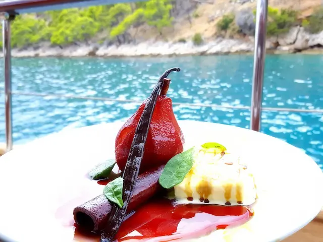 Yacht Angelica photo