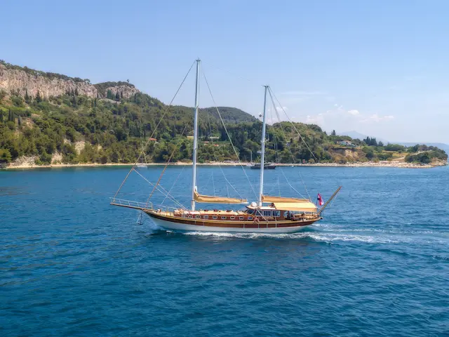 Yacht Angelica side view