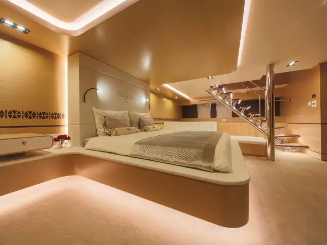 Yacht Omnia cabin
