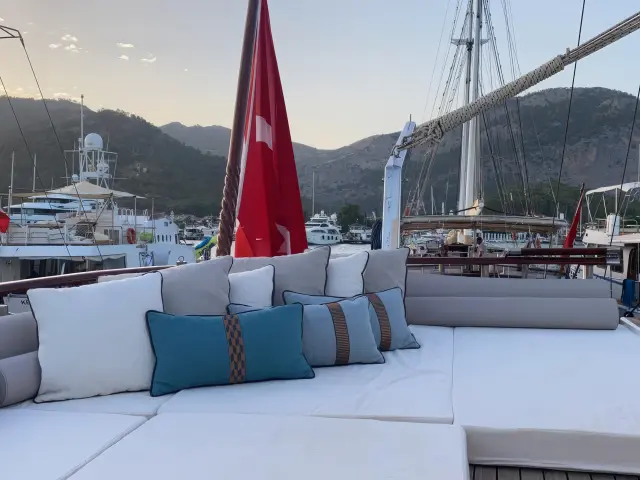 Yacht Mare Nostrum photo