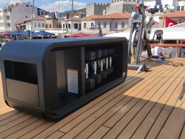 Yacht Mare Nostrum photo