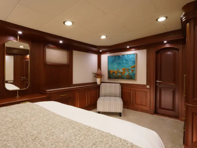 Yacht Mare Nostrum cabin