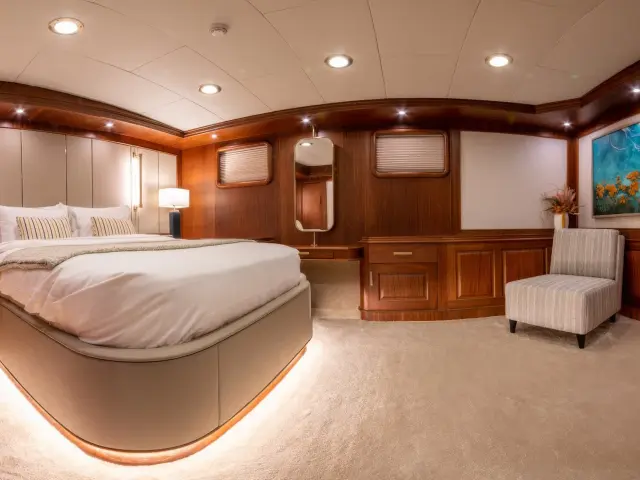 Yacht Mare Nostrum cabin