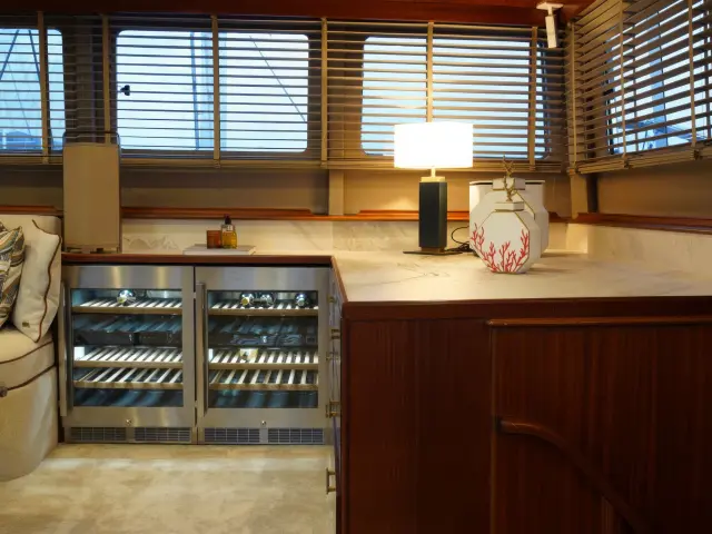Yacht Mare Nostrum saloon