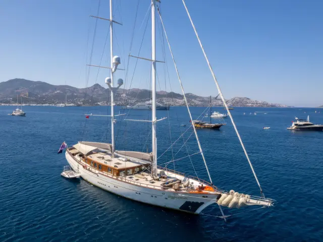 Yacht Zanziba aerial view
