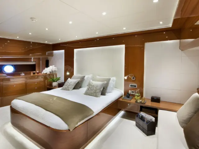 Yacht Mermaid cabin