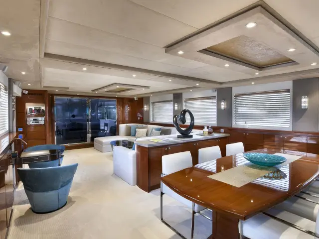 Yacht Mermaid saloon