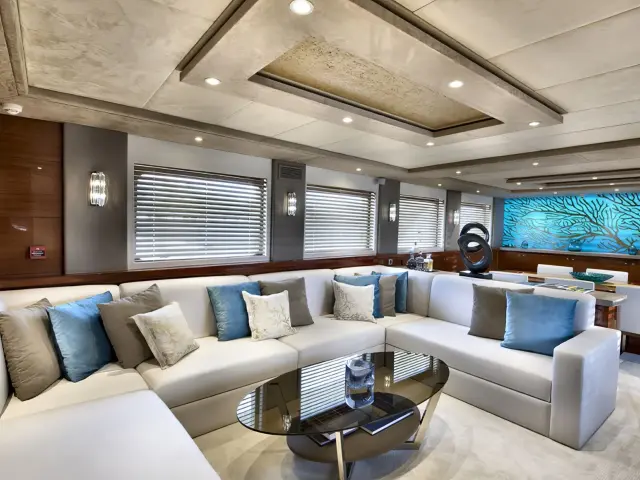 Yacht Mermaid saloon