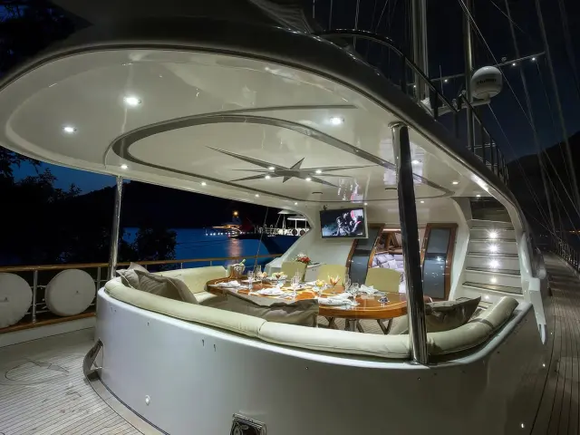 Yacht Alessandro dining area