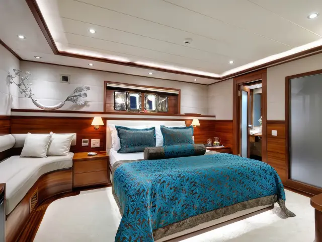 Yacht Alessandro cabin