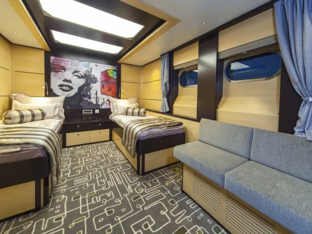 Yacht Navilux cabin