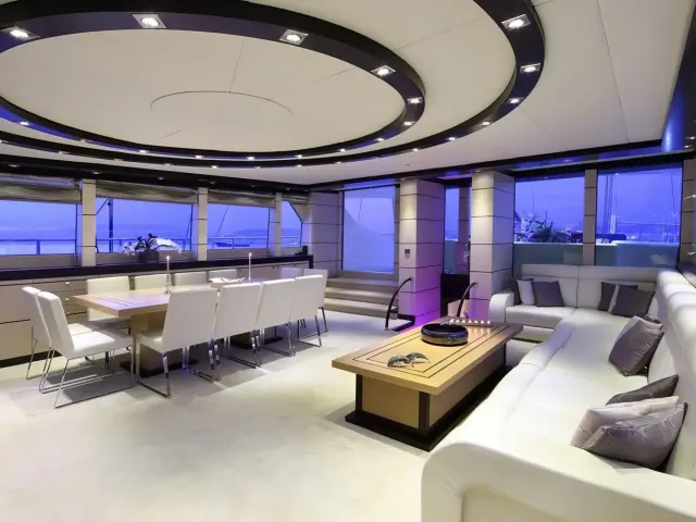 Yacht Perla Del Mare saloon