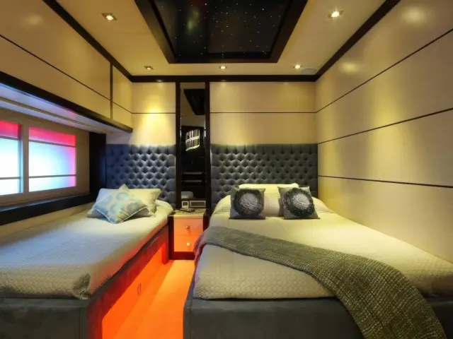 Yacht Perla Del Mare cabin
