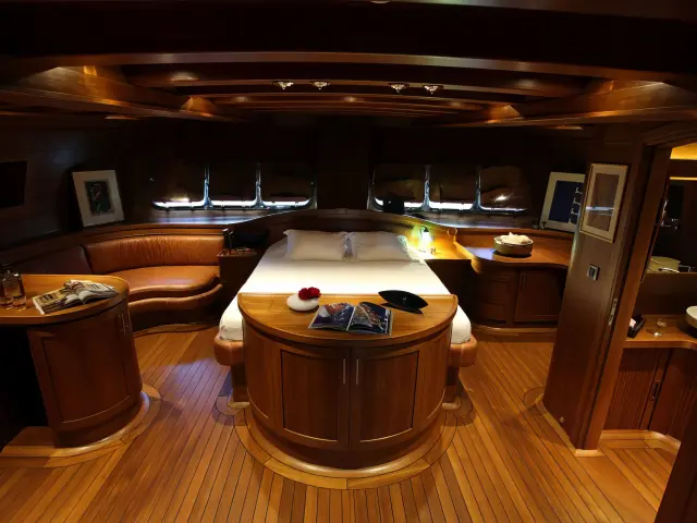 Yacht Cakiryildiz saloon
