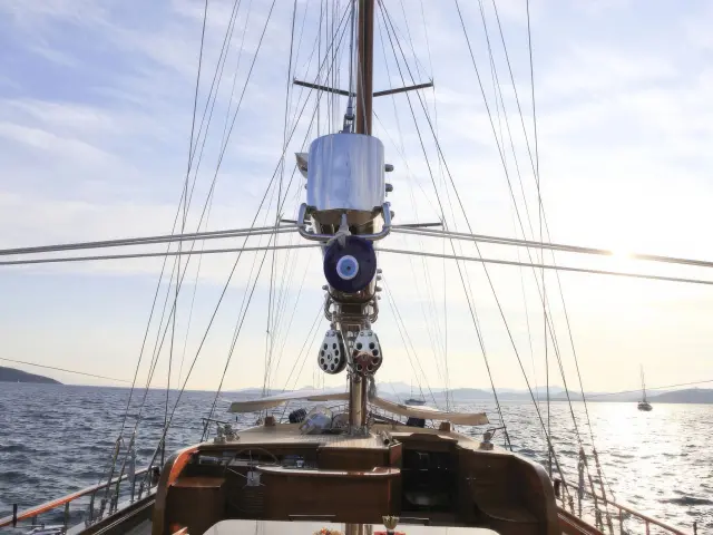 Yacht Cakiryildiz deck