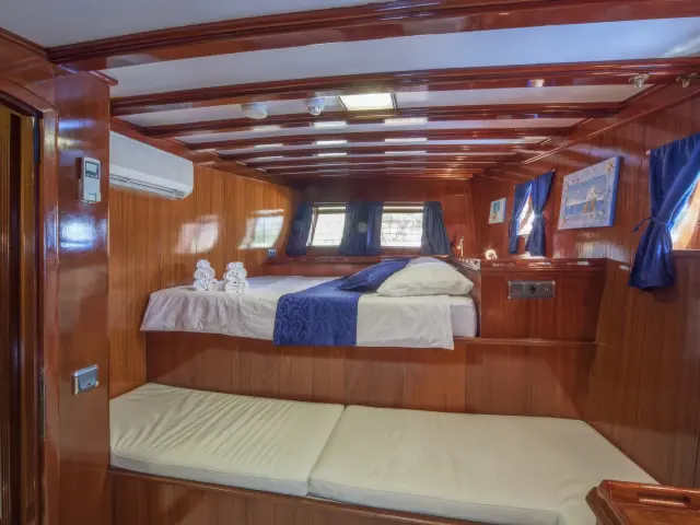 Yacht Stella Maris cabin