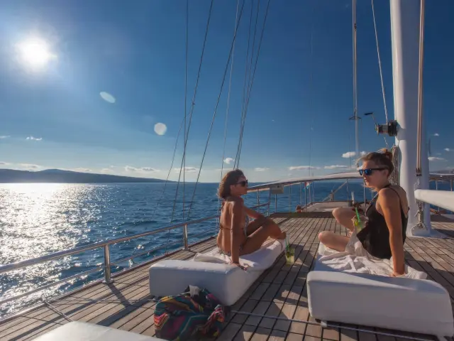 Yacht Stella Maris deck