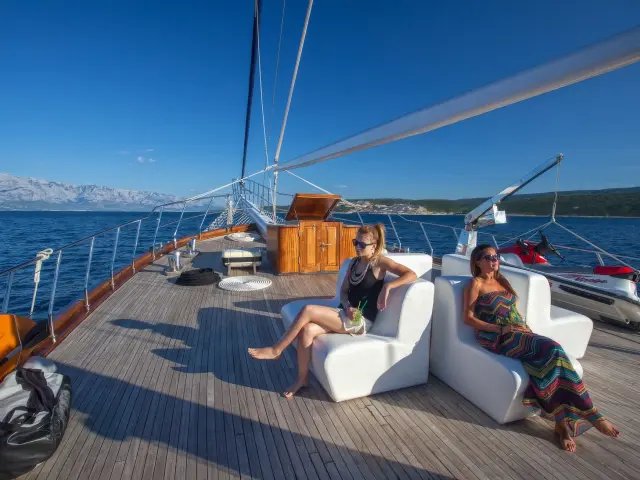 Yacht Stella Maris deck