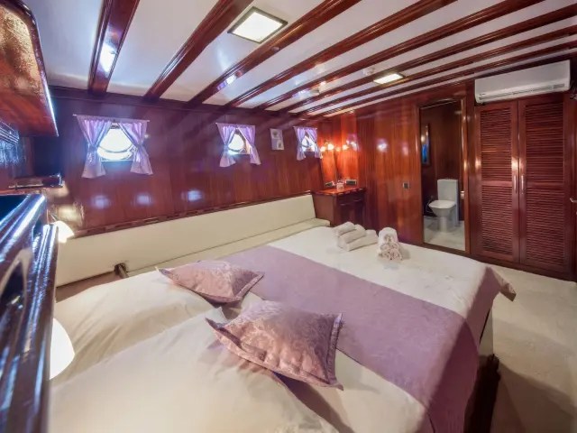 Yacht Stella Maris cabin