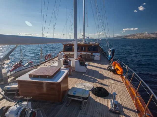 Yacht Stella Maris deck