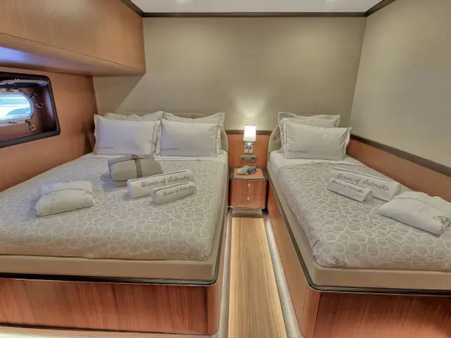 Yacht Queen of Salmakis cabin