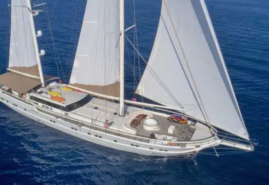 east-med-yachting-queen-of-salmakis_0024