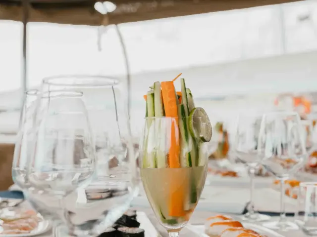 Yacht La Bella Vita dining table