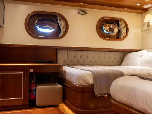 Yacht La Bella Vita cabin