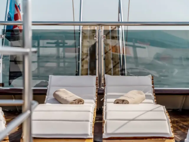 Yacht Santa Clara deck