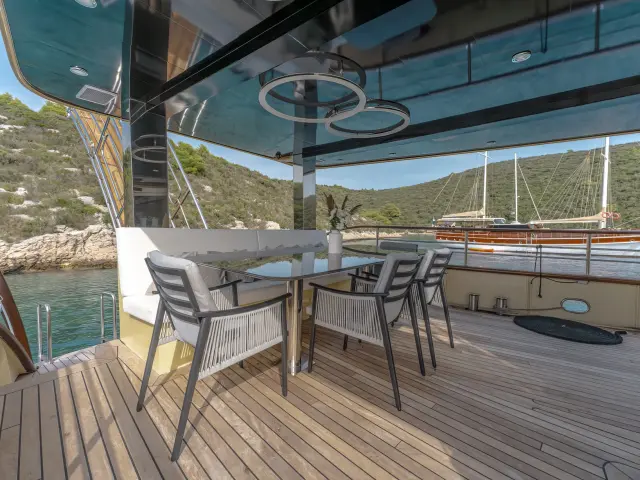 Yacht Santa Clara photo