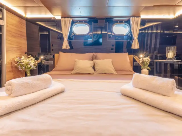 Yacht Santa Clara cabin