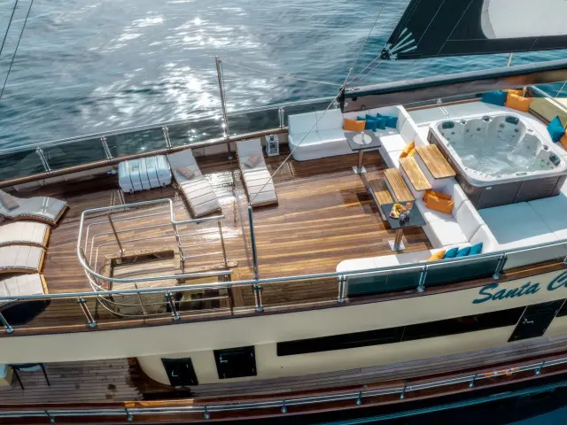 Yacht Santa Clara deck
