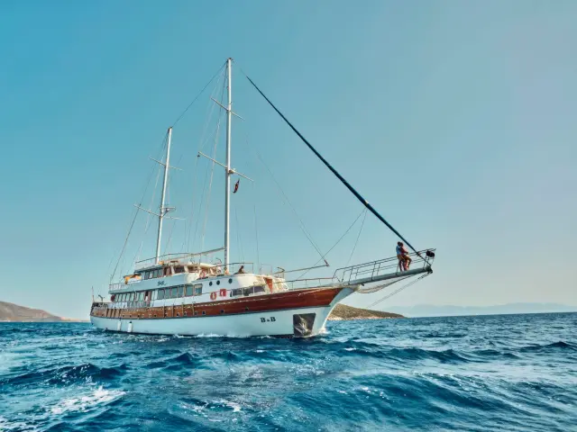 Yacht Boreas side view
