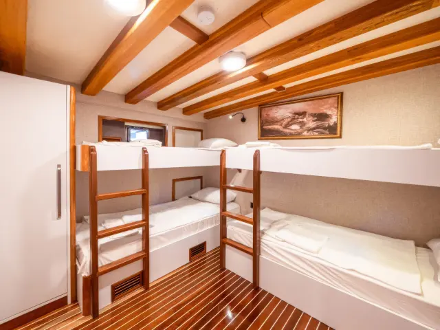 Yacht Boreas cabin