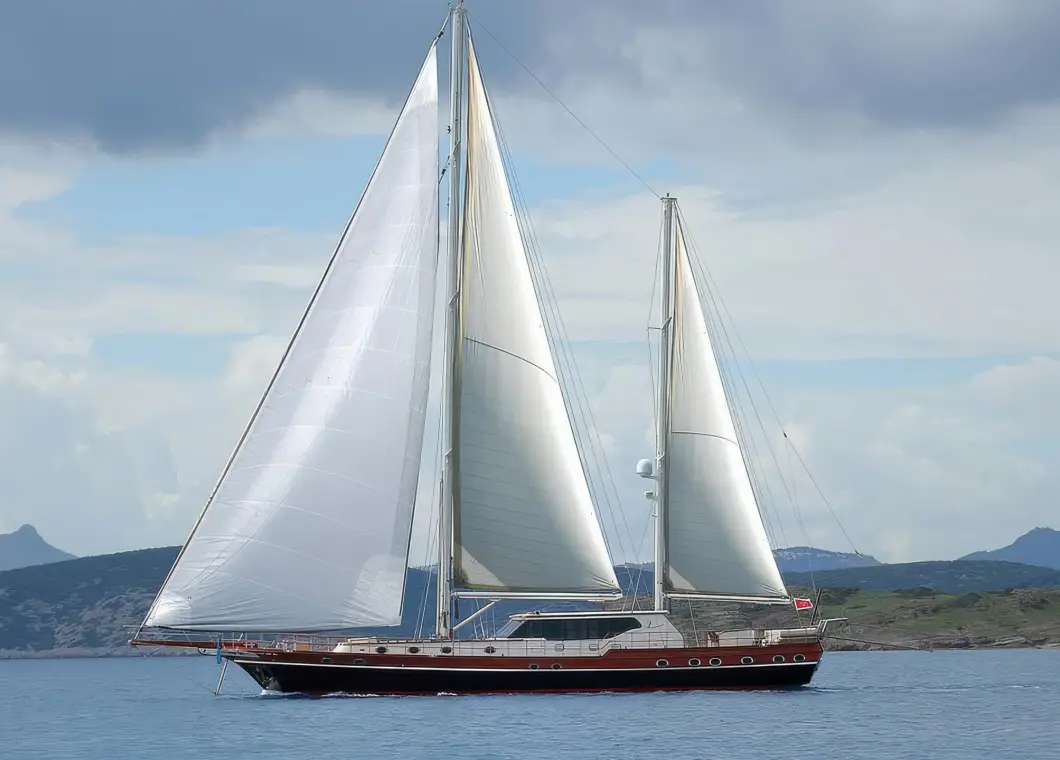 Yacht Dragon Fly dining table