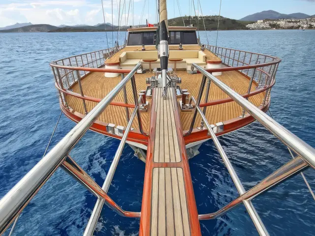 Yacht Dragon Fly photo