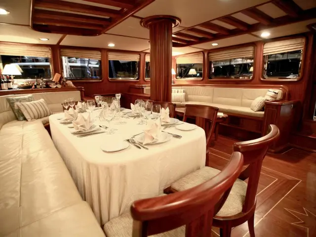 Yacht Nurten A saloon