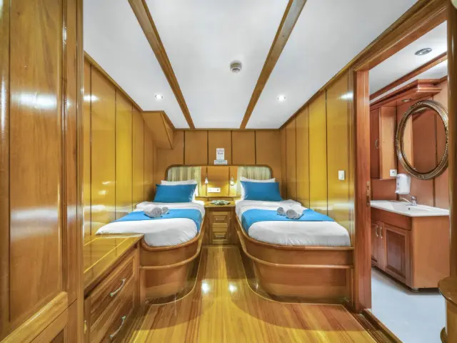 Yacht Tersane 8 cabin