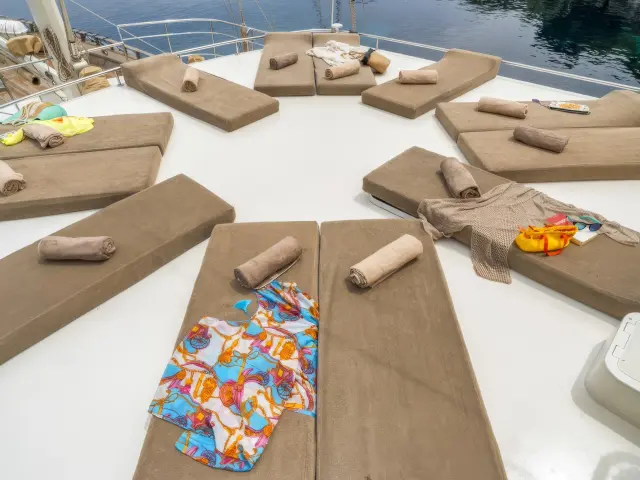 Yacht Tersane 8 deck