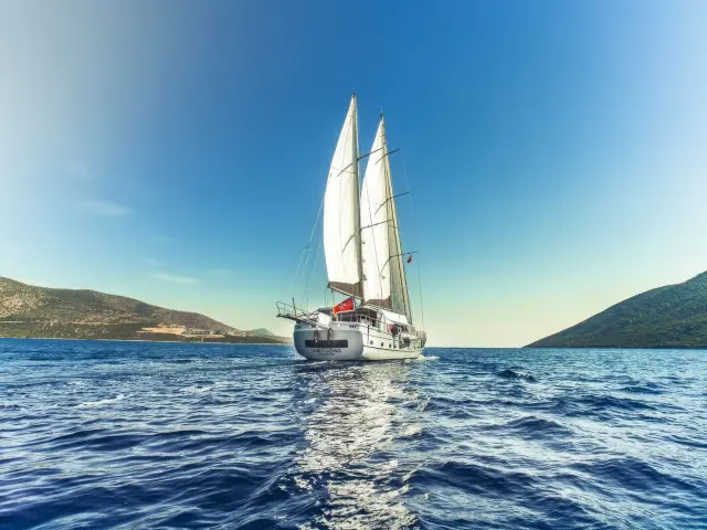 Yacht Virtuoso back view