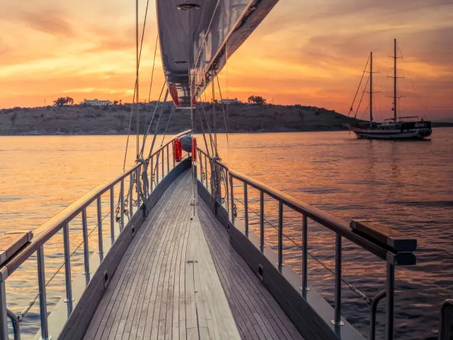 Yacht Virtuoso photo