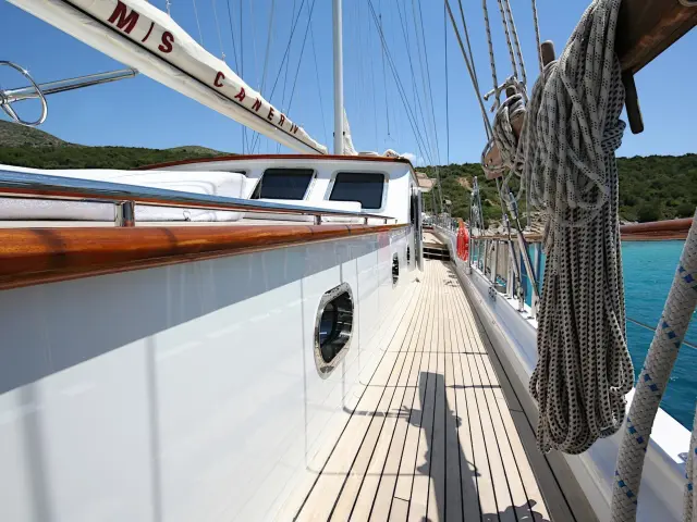 Yacht Caner IV photo