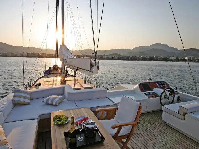 Yacht Getaway deck