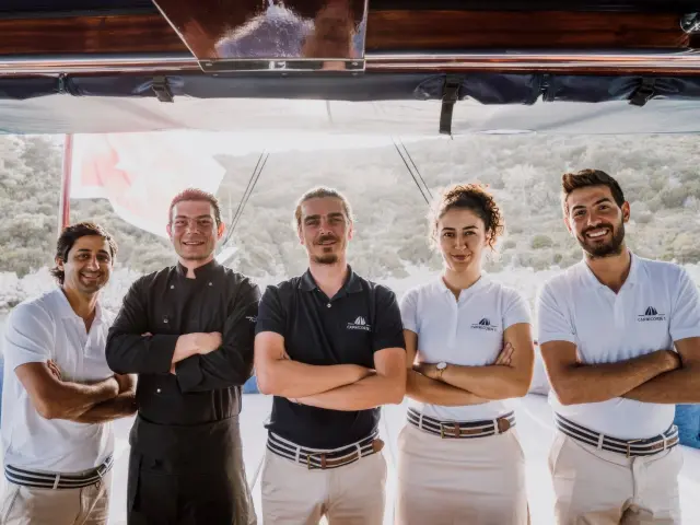 Yacht Capricorn 1 crew