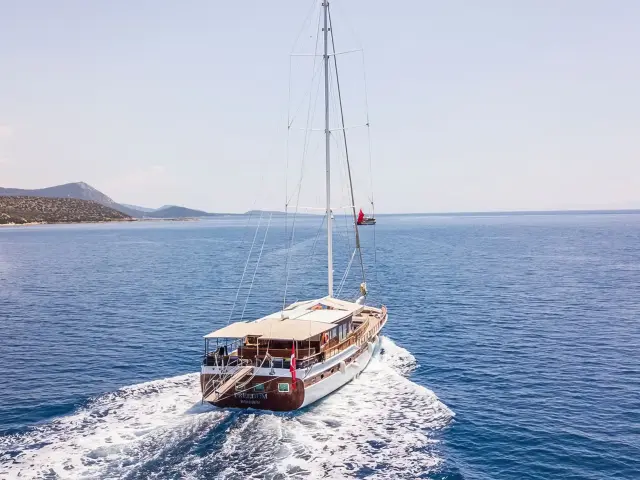 Yacht Freedom back view