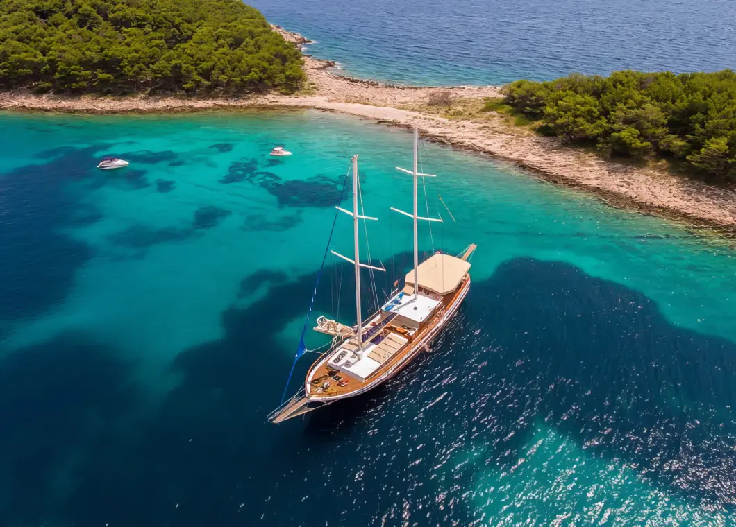 Yacht Kadena aerial view