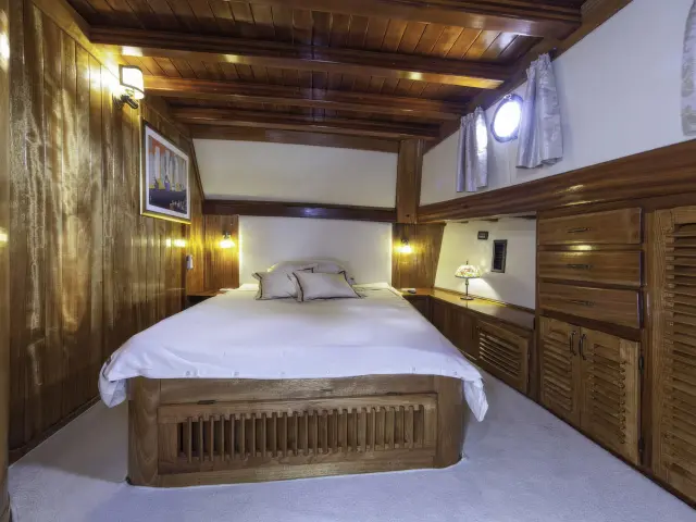 Yacht Libra cabin