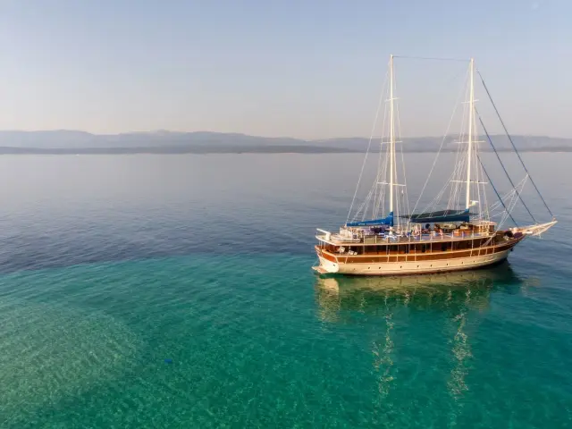 Yacht Tajna Mora aerial view