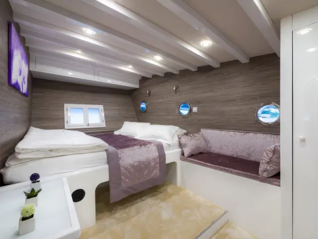 Yacht Andjeo cabin